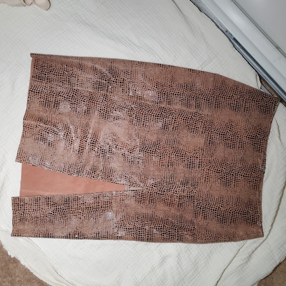 Free people lambs leather alligator prnt midi skir - Picture 1 of 9